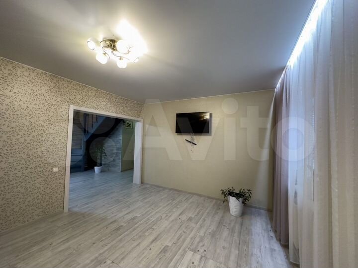 Дом 144 м² на участке 7,5 сот.