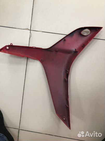 Honda cbr600rr 2008 левый пластик с трещиной