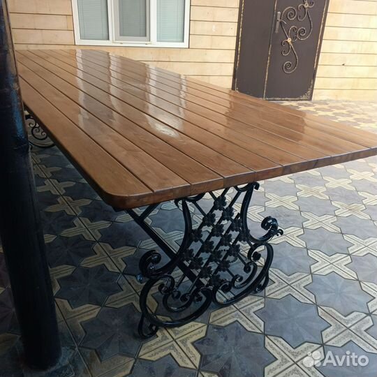 Стол садовый