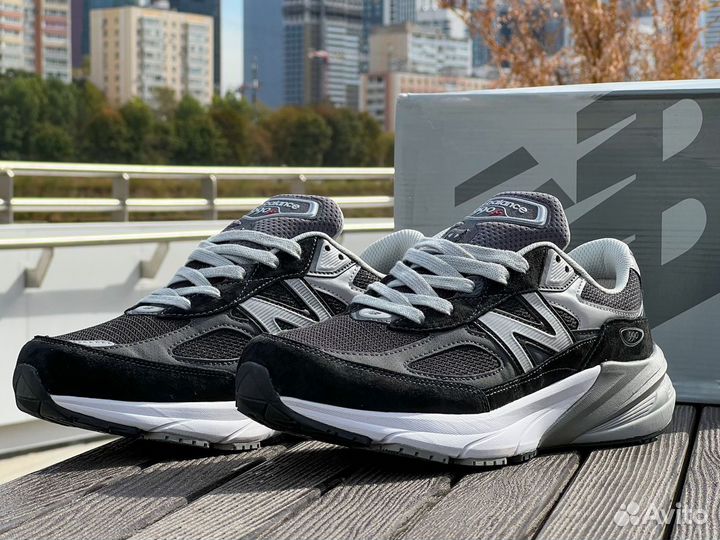 New Balance 990 V6 Black