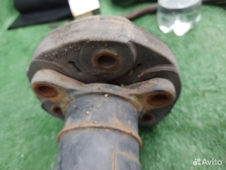 Карданный вал Mercedes-Benz E-Class W211