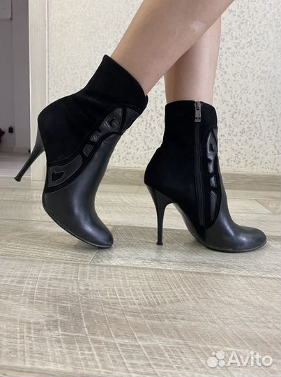 Полусапожки женские