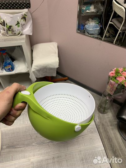 Ковшик, дуршлаг, миска