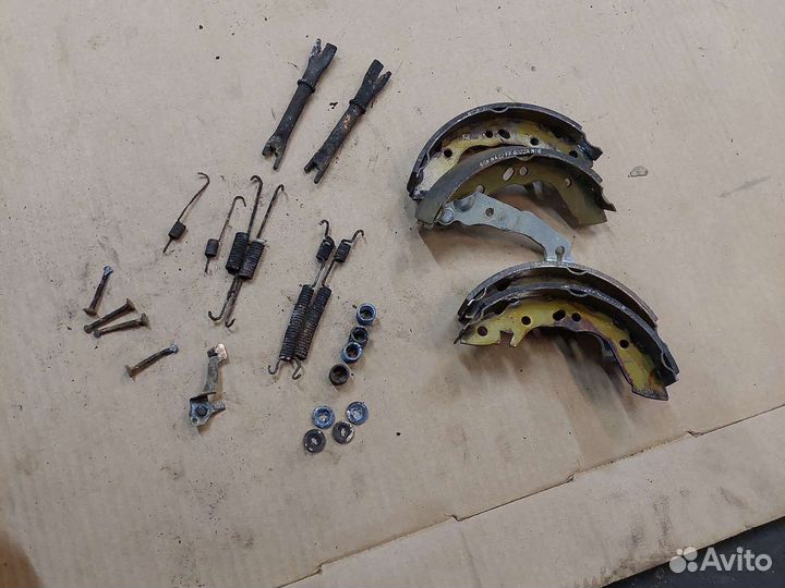 Колодки ручного тормоза Hyundai Accent 2