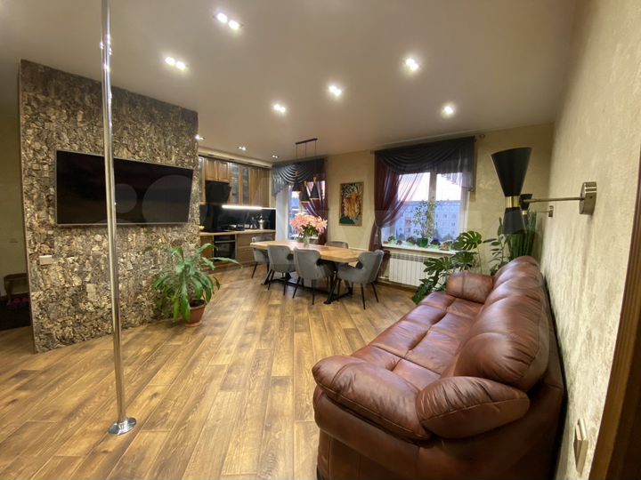 4-к. квартира, 86,3 м², 5/5 эт.