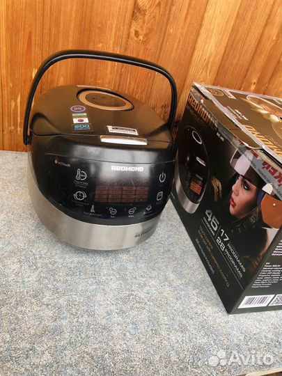 Мультиварка redmond rmc m90