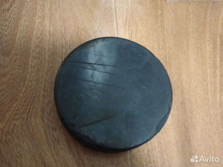 Шайба хоккейная