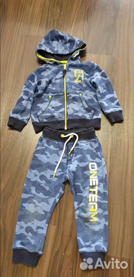 Спортивный костюм