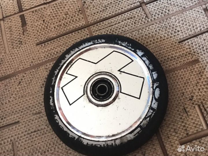 Колесо на трюковой сомакат
