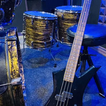 Для ценителей Jackson KB-1 оригинальный kelly bass