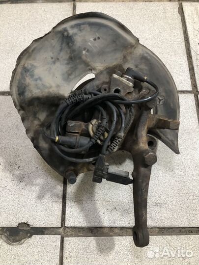 Поворотный кулак ступица цапфа Mercedes W124