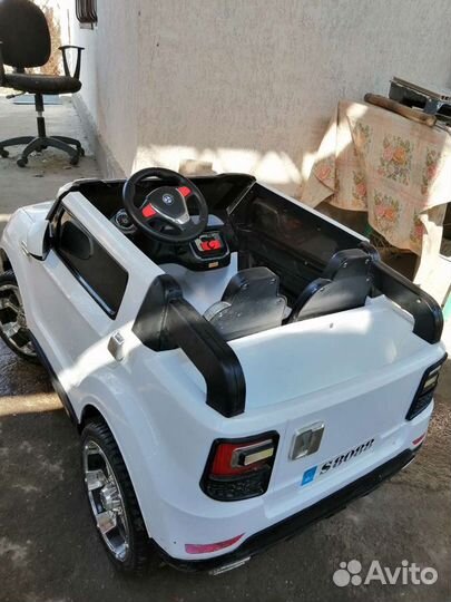 Детский электромобиль бу