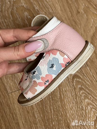 Сандали на девочку 20 размер
