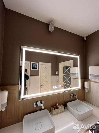 Зеркало с подстветкой