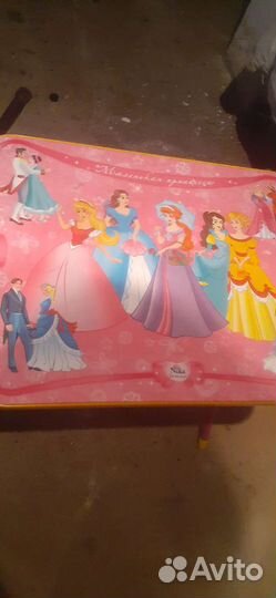 Детский столик