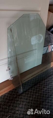 Продам боковое стекло