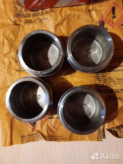 Поршень суппорта