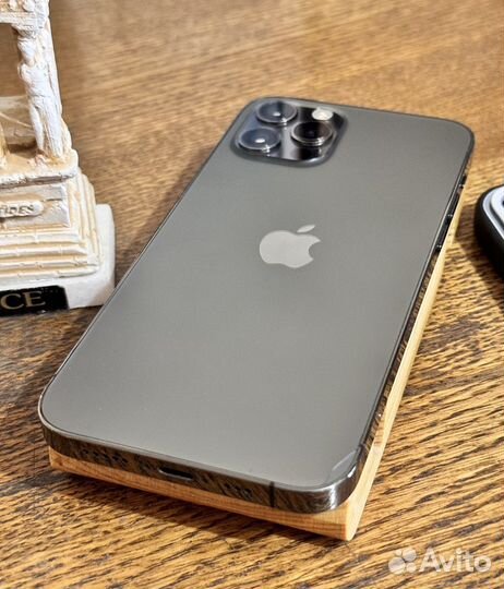 iPhone 12 Pro, 256 ГБ