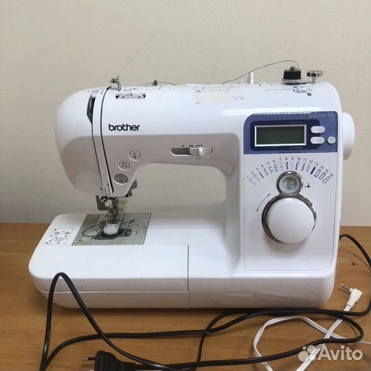 Швейная машина Brother NV10