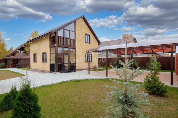 Коттедж 101,7 м² на участке 8 сот.