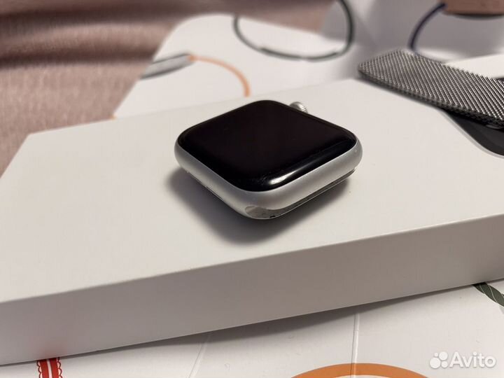 Apple watch SE 40mm silver