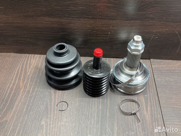 Левая наружная граната Lexus GS350 GS 350 awd 2012