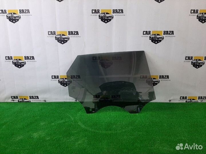 Стекло двери задней R Jaguar F-Pace