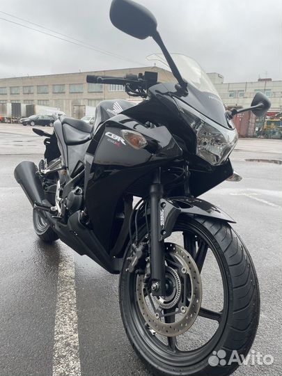 Honda cbr250r