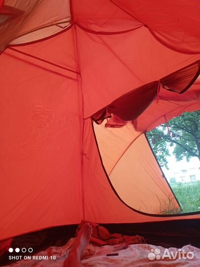 Палатка туристическая 4 местная новая