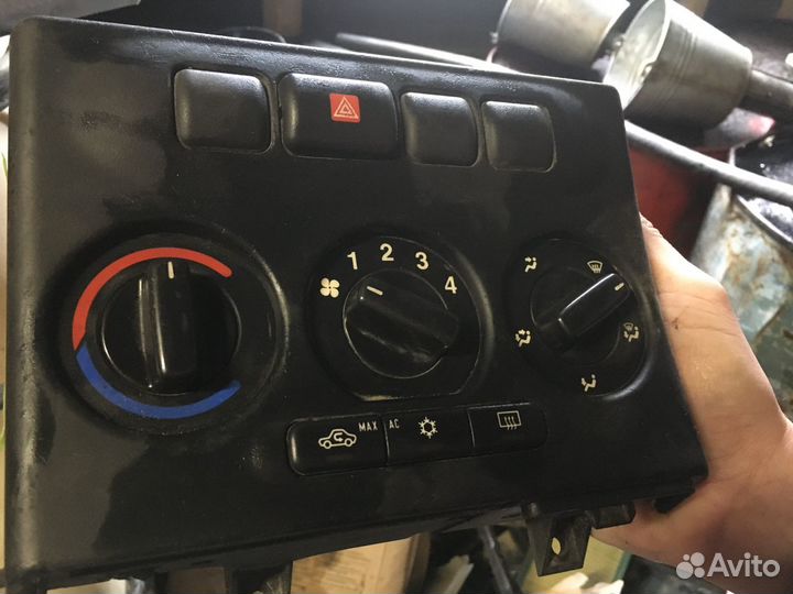 Управление печкой и кондиционером Opel Zafira