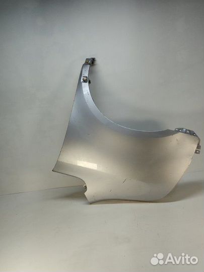 Крыло переднее левое Toyota Voxy 3zrfae 2007-2010