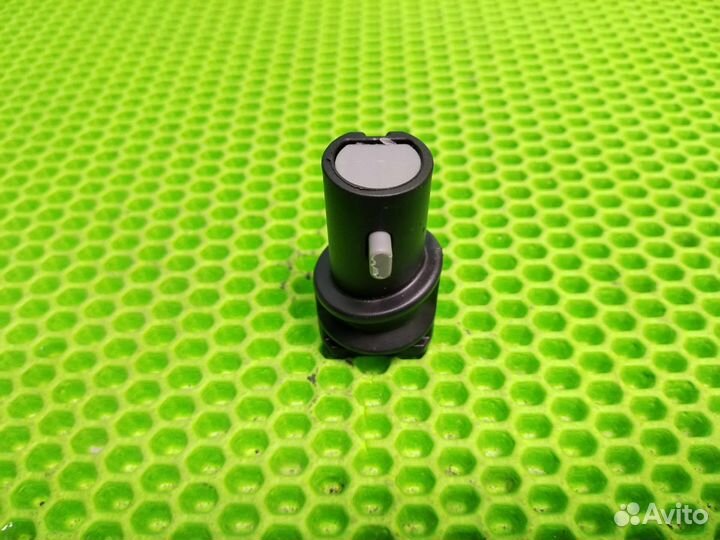 Втулка крепления капюшона 3х колёсный велосипед