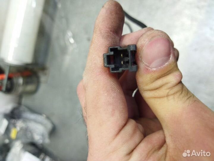 Ответная часть ремня безопасности передняя правая