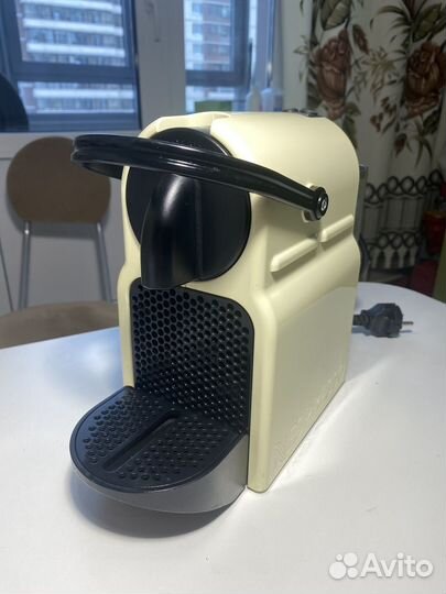 Капсульная кофемашина delonghi nespresso en80