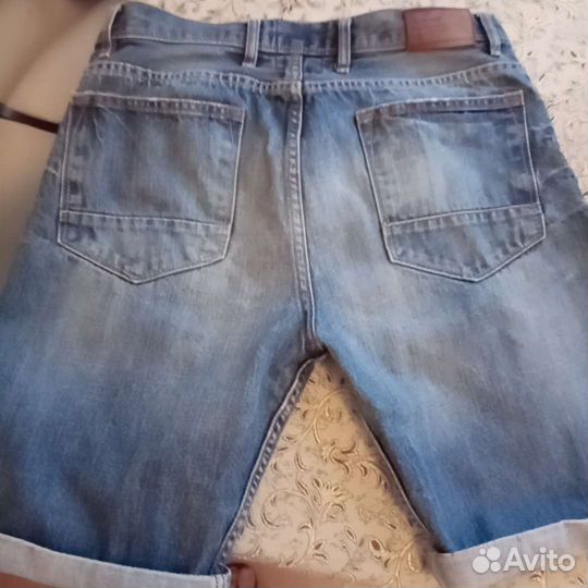 Джинсовые шорты