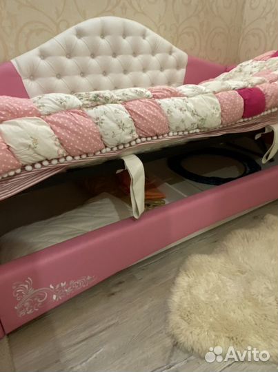 Детская кровать для девочки