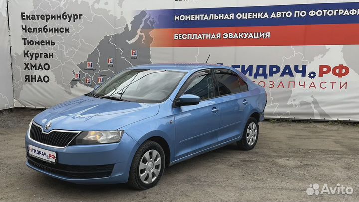 Панель задняя Skoda Rapid (NH3)