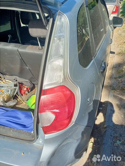 Задний правый фонарь Datsun mi-do Датсун мидо