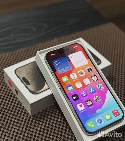 iPhone 15 Pro, 512 ГБ