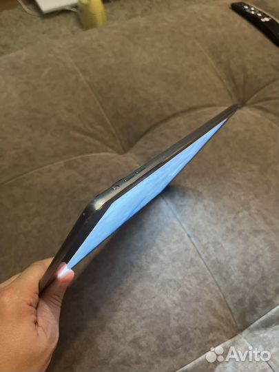 Планшет apple iPad air 16gb wi-fi