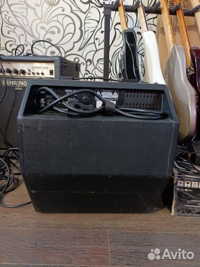 Ibanez sw15 Soundwave басовый комбоусилитель