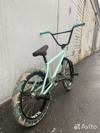 Custom bmx