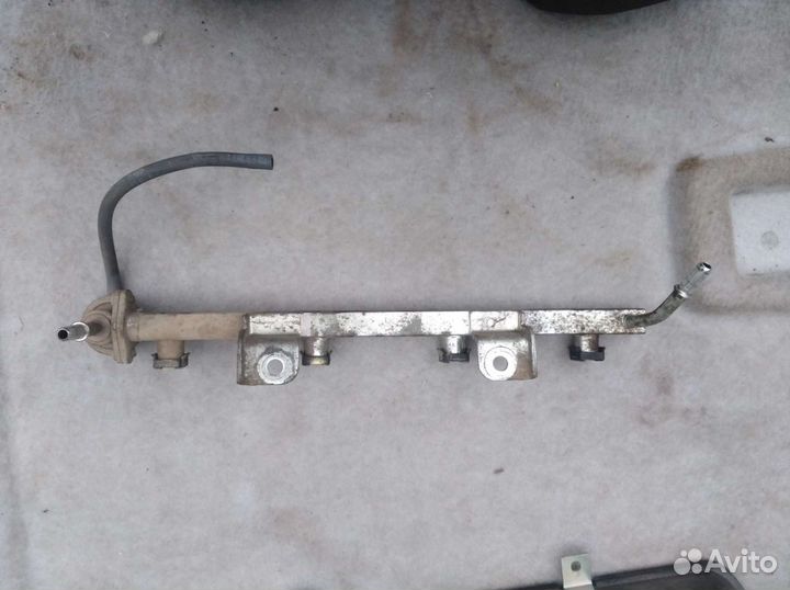 Рампа форсунок Дэу нексия 16 кл 1.6