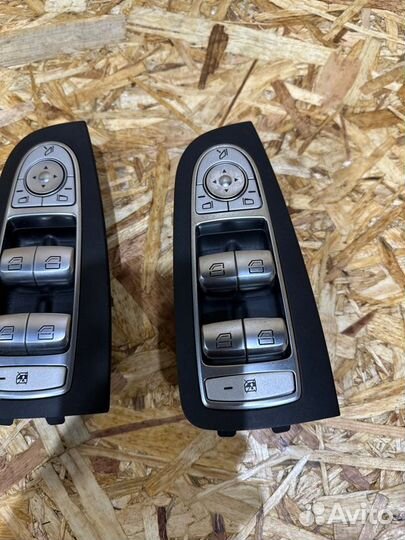 Кнопки стеклоподъемника Mercedes W205 W253