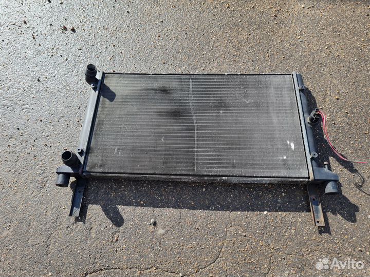 Радиатор охлаждения vw sharan
