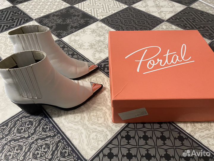 Ботинки казаки portal