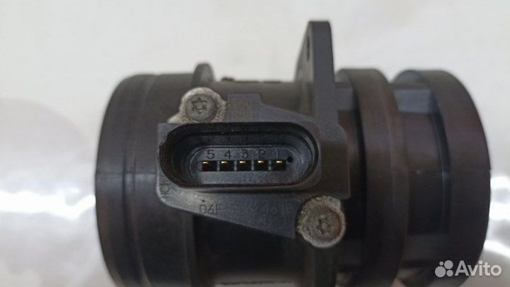 Расходомер воздуха (массметр) Volkswagen Tiguan