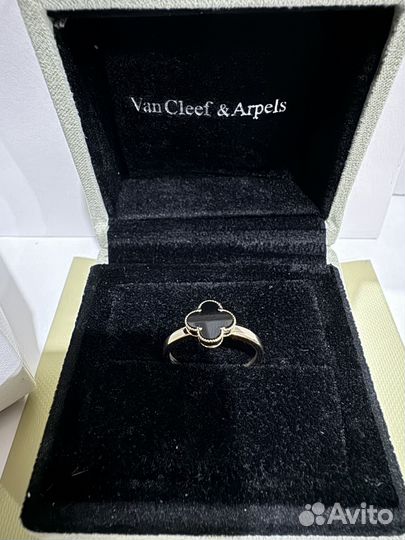 Золотое кольцо Van cleef
