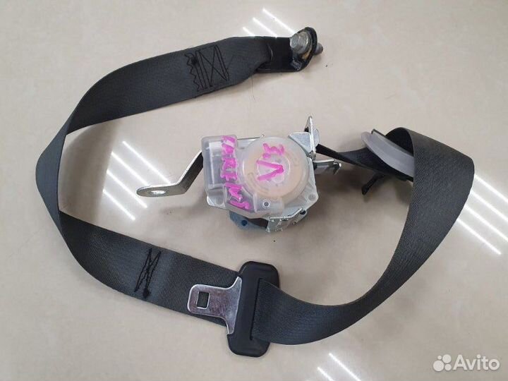 Ремень безопасности задний левый Kia Carens FG