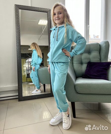 Спортивный костюм для девочки